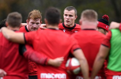 111120 - Wales Rugby Training - Shane Lewis-Hughes during training