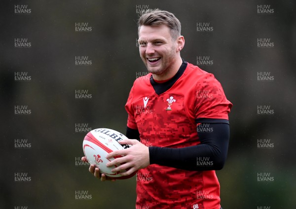 111120 - Wales Rugby Training - Dan Biggar during training