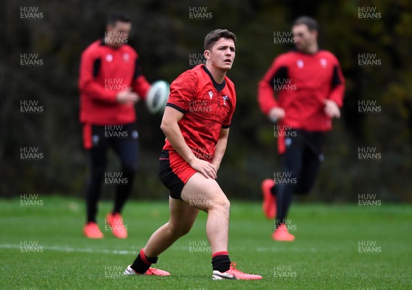 111120 - Wales Rugby Training - Callum Sheedy during training