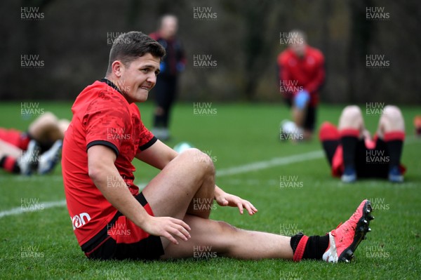 111120 - Wales Rugby Training - Callum Sheedy during training
