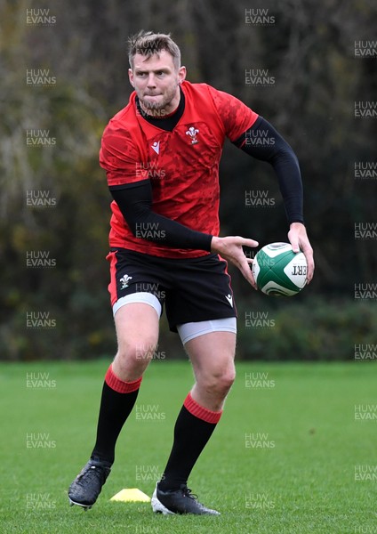 111120 - Wales Rugby Training - Dan Biggar during training