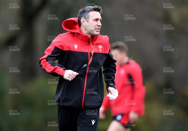 111120 - Wales Rugby Training - Stephen Jones during training