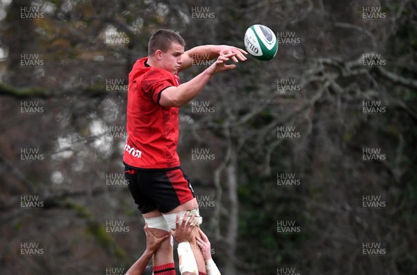 111120 - Wales Rugby Training - Shane Lewis-Hughes during training