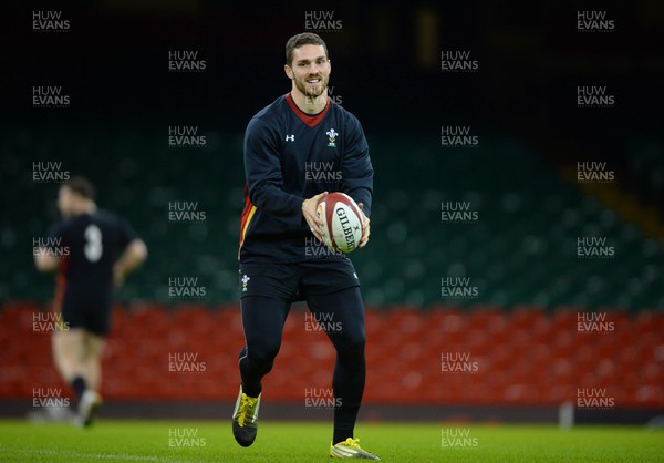 120216 - Wales Rugby Training -George North during training