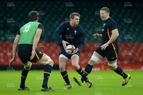 120216 - Wales Rugby Training -Dan Biggar during training