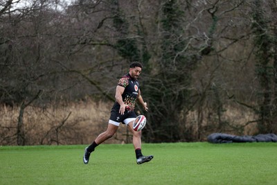 120226 - Wales Rugby Training - Gabriel Hamer-Webb during training