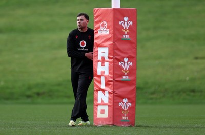 120226 - Wales Rugby Training - Mason Grady during training