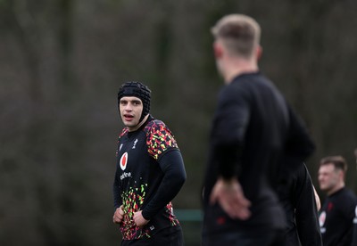 120226 - Wales Rugby Training - Dafydd Jenkins during training