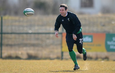 12.03.10 - Wales Rugby Training - Stephen Jones during training. 