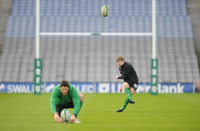 12.03.10 - Wales Rugby Training - Leigh Halfpenny(r) and James Hook during kicking practice. 