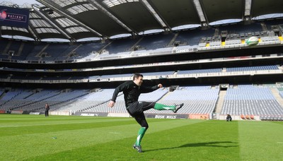 12.03.10 - Wales Rugby Training - Stephen Jones during kicking practice. 