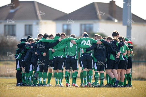 12.03.10 - Wales Rugby Training - Wales team huddle 