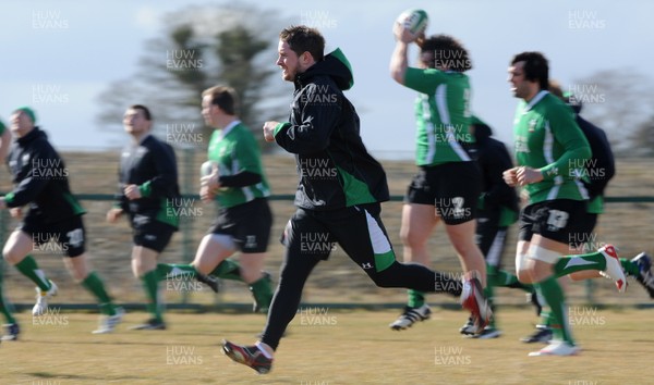 12.03.10 - Wales Rugby Training - Shane Williams during training. 