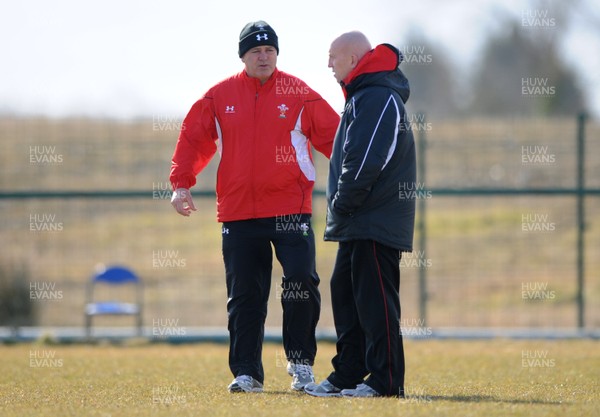 12.03.10 - Wales Rugby Training - Wales head coach Warren Gatland talks to Shaun Edwards during training. 