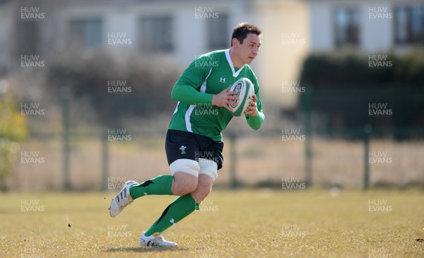 12.03.10 - Wales Rugby Training - Gareth Delve during training. 