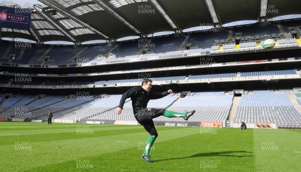12.03.10 - Wales Rugby Training - Stephen Jones during kicking practice. 