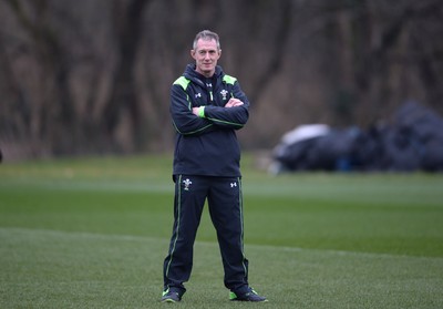 120315 - Wales Rugby Training -Rob Howley during training