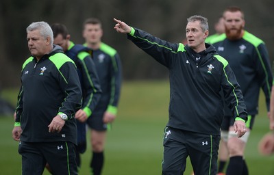 120315 - Wales Rugby Training -Warren Gatland and Rob Howley during training