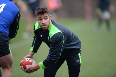 120315 - Wales Rugby Training -Rhys Webb during training