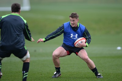 120315 - Wales Rugby Training -Jonathan Davies during training