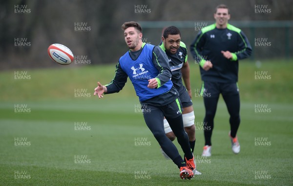 120315 - Wales Rugby Training -Rhys Webb during training