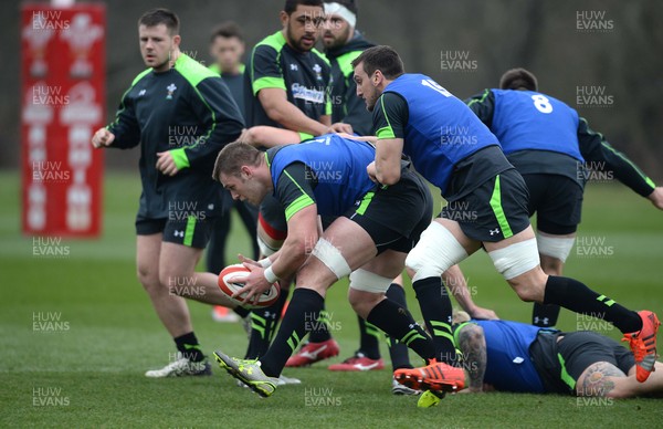 120315 - Wales Rugby Training -Dan Lydiate during training