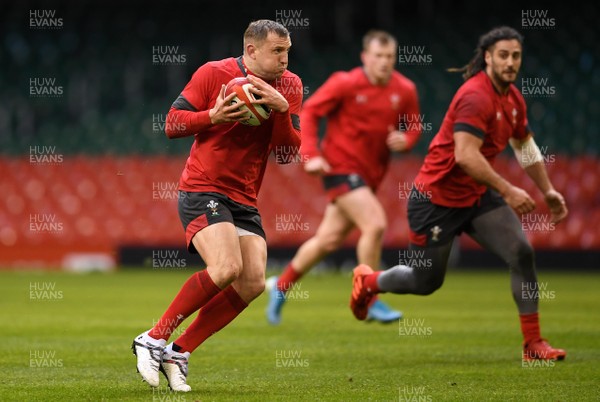120320 - Wales Rugby Training - Hadleigh Parkes during training