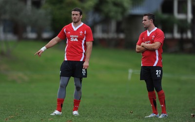 12.06.10 - Wales Rugby Training - Jamie Roberts and Lee Byrne during training. 