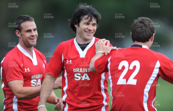 12.06.10 - Wales Rugby Training - Lee Byrne, Mike Phillips Andrew Bishop during training. 