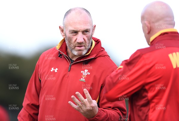 120617 - Wales Rugby Training - Robin McBryde and Shaun Edwards during training