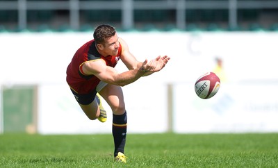 120815 - Wales Rugby Training -Gareth Davies during training