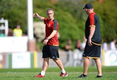 120815 - Wales Rugby Training -Rob Howley during training