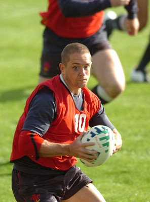 12.09.07 - Wales Rugby World Cup Training - Shane Williams in action during training 