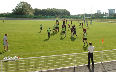 12.09.07 - Wales Rugby World Cup Training - The Welsh team go through some moves during training 