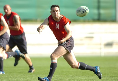 12.09.07 - Wales Rugby World Cup Training - Stephen Jones in action during training 
