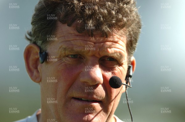 12.09.07 - Wales Rugby World Cup Training - Wales Coach, Gareth Jenkins looks on during training 