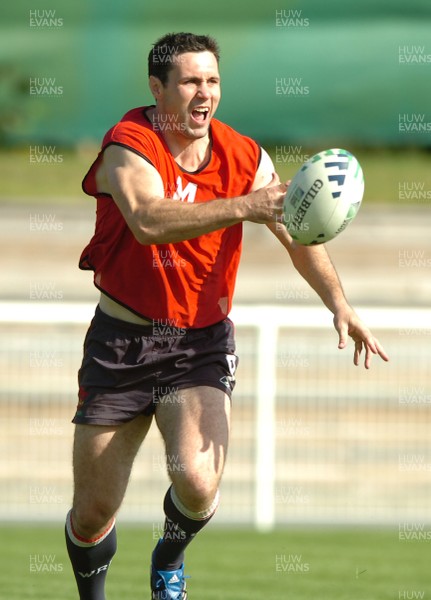 12.09.07 - Wales Rugby World Cup Training - Stephen Jones in action during training 