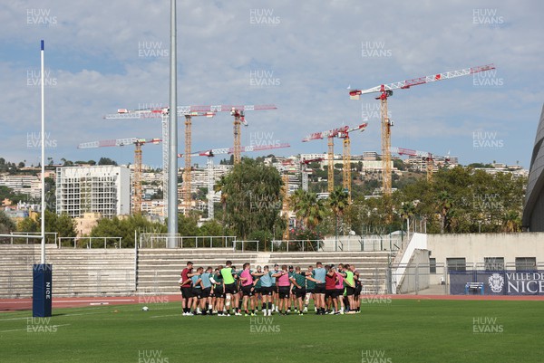 120923 - Wales Rugby Training in Nice, ahead of their second Rugby World Cup game against Portugal - Team huddle during training