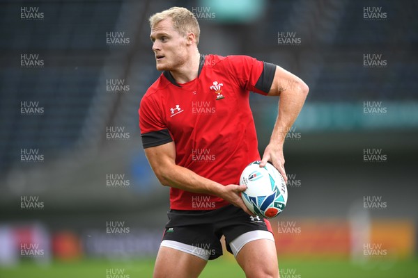 121019 - Wales Rugby Training - Aled Davies during training