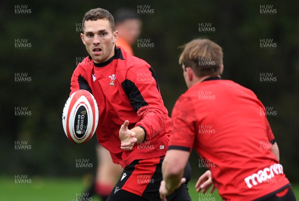 121020 - Wales Rugby Training - George North during training