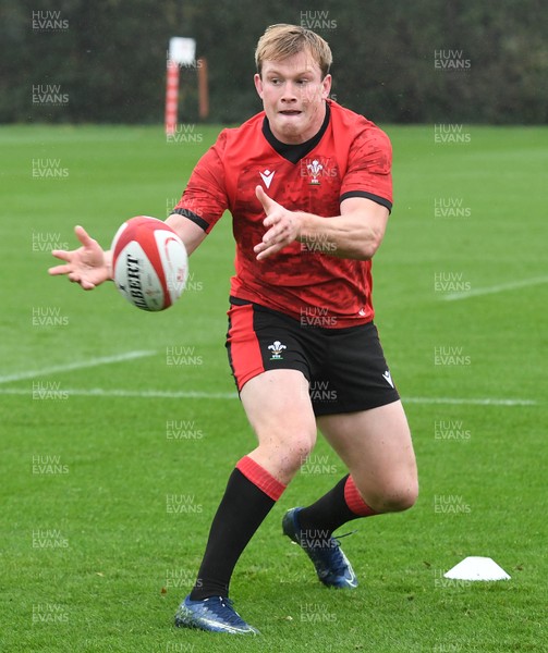 121020 - Wales Rugby Training - Nick Tompkins during training