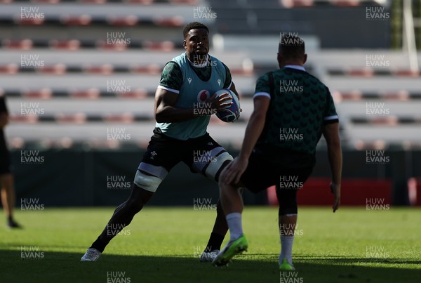 121023 - Wales Rugby Training at Stade Mayol ahead of their quarter final game against Argentina - Christ Tshiunza during training