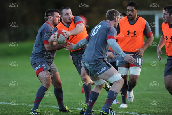 121113 - Wales Rugby Training -Ken Owens during training