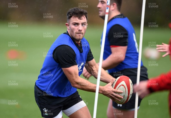 121118 - Wales Rugby Training - Luke Morgan during training