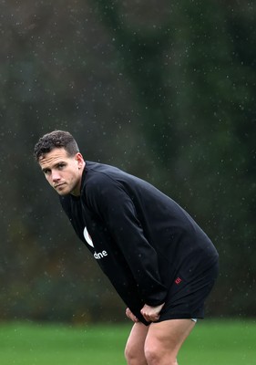 121125 - Wales Rugby Training in the week leading up to their game against Japan - Kieran Hardy during training