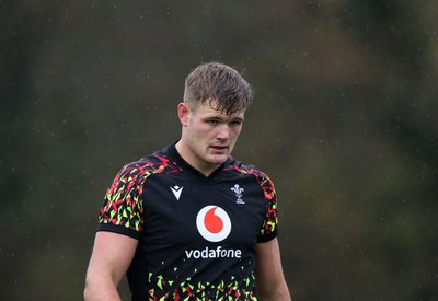 121125 - Wales Rugby Training in the week leading up to their game against Japan - Taine Plumtree during training