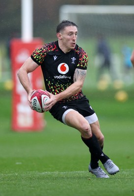121125 - Wales Rugby Training in the week leading up to their game against Japan - Josh Adams during training