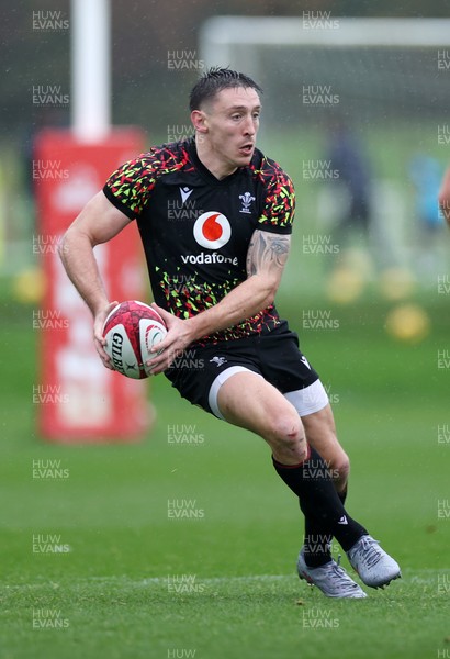 121125 - Wales Rugby Training in the week leading up to their game against Japan - Josh Adams during training