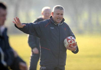 13.02.08 - Wales Rugby Training - Wales Coach, Warren Gatland makes a point during training 