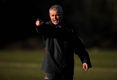 13.02.08 - Wales Rugby Training - Wales Coach, Warren Gatland makes a point during training 